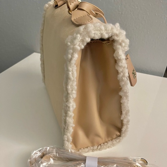 Badgley Mischka Vegan Leather Beige Handbag - Picture 3 of 7